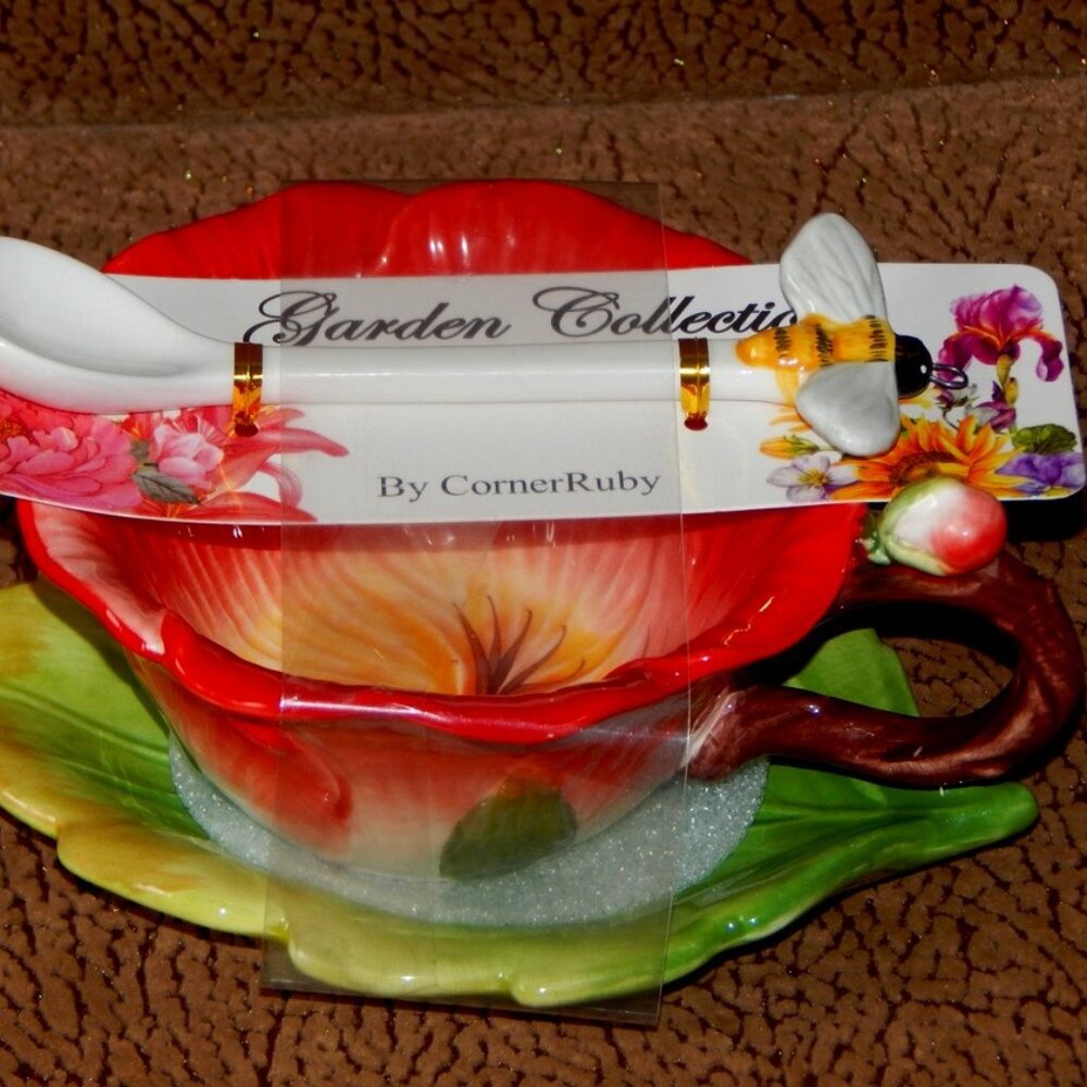 Corner Ruby Garden Collection Poppy Red Flower Teacup Leaf Saucer Spoon Set NWT